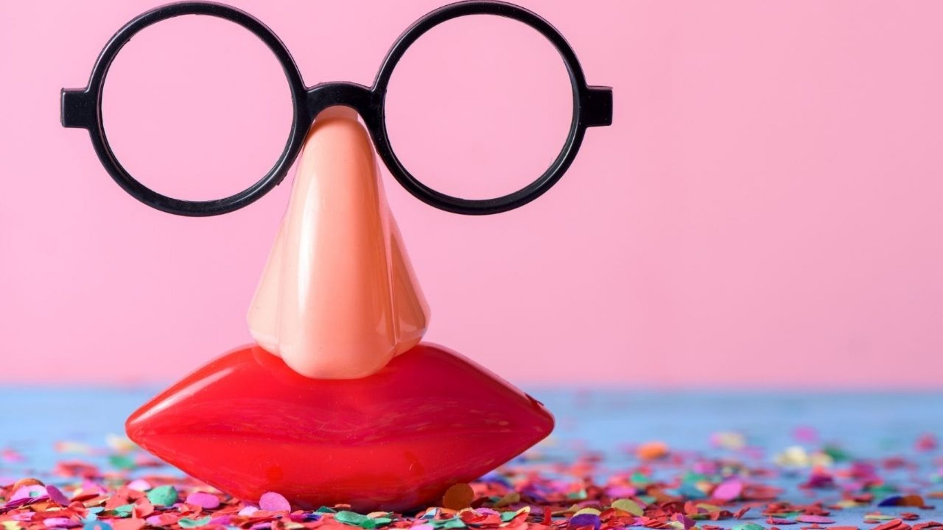 Glasses with nose and lips